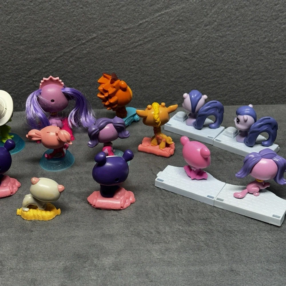 Mixed Lot Of 17 My Littlest Pet Shop McDonalds Happy Meal Figures LPS